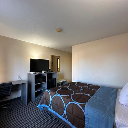 Hotel Super 8 By Wyndham Columbia Clark Lane Esterno foto