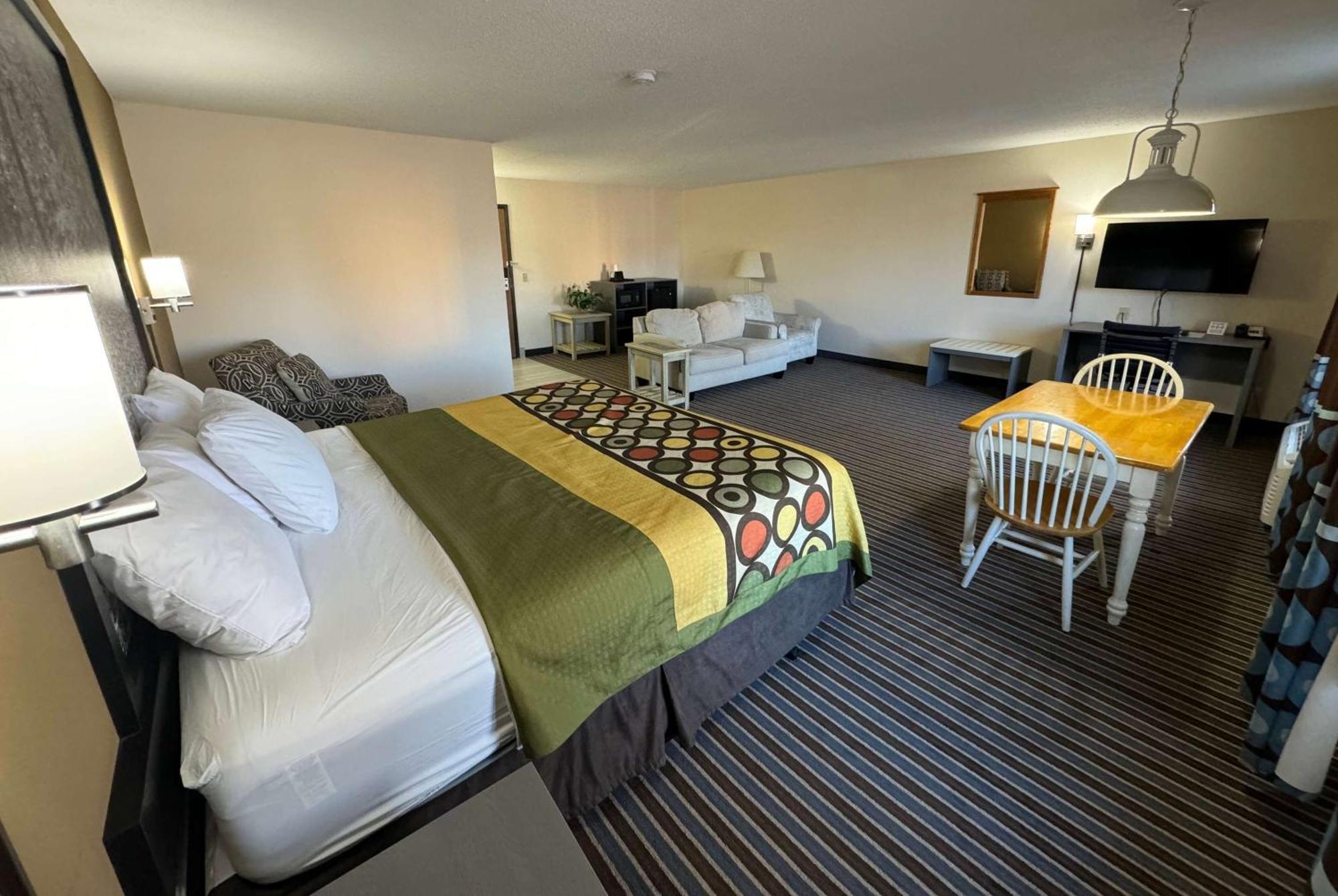 Hotel Super 8 By Wyndham Columbia Clark Lane Esterno foto