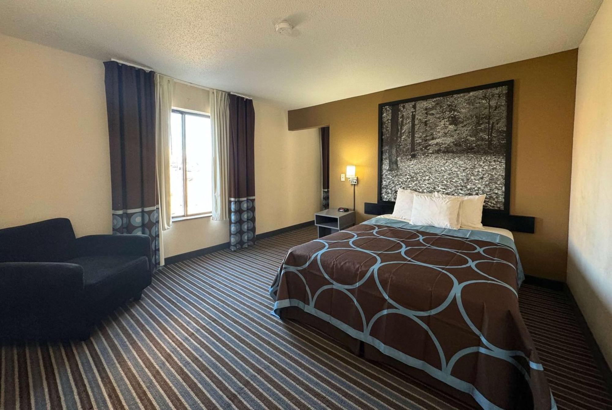 Hotel Super 8 By Wyndham Columbia Clark Lane Esterno foto